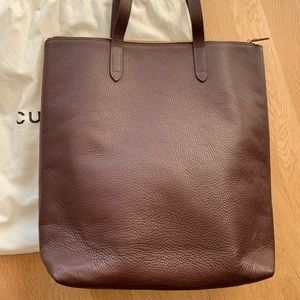 Cuyana Tall Structured Leather Zip Tote